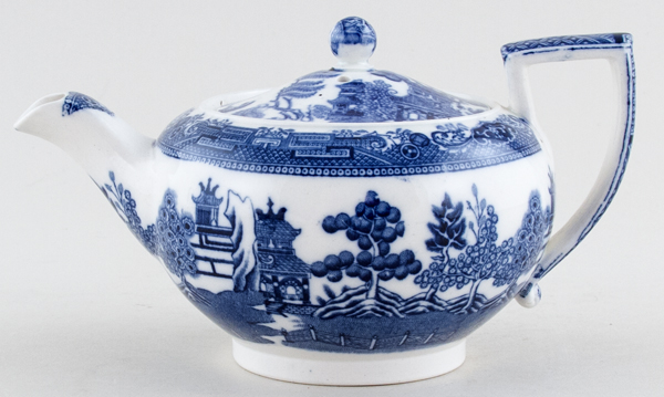 Teapot c1913
